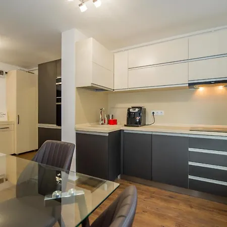 Apartment Kardinal Lux Apart. Brasov