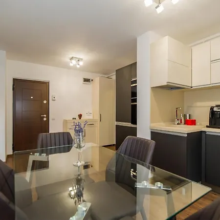 Kardinal Lux Apart. Apartment *