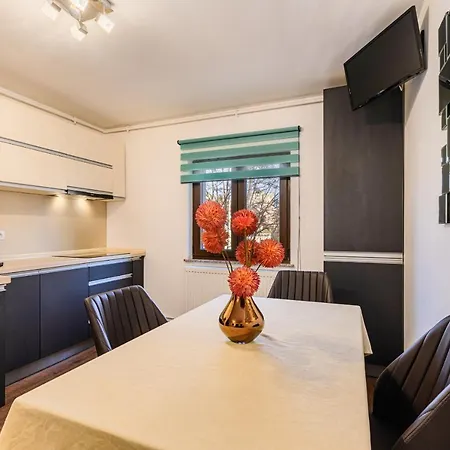 Apartment Kardinal Lux Apart.